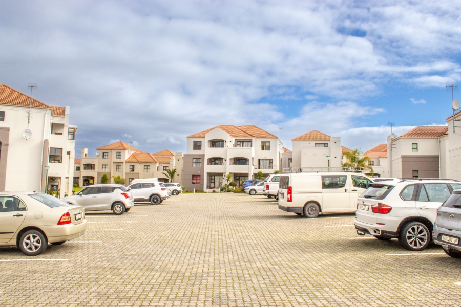 2 Bedroom Property for Sale in Vredekloof Western Cape